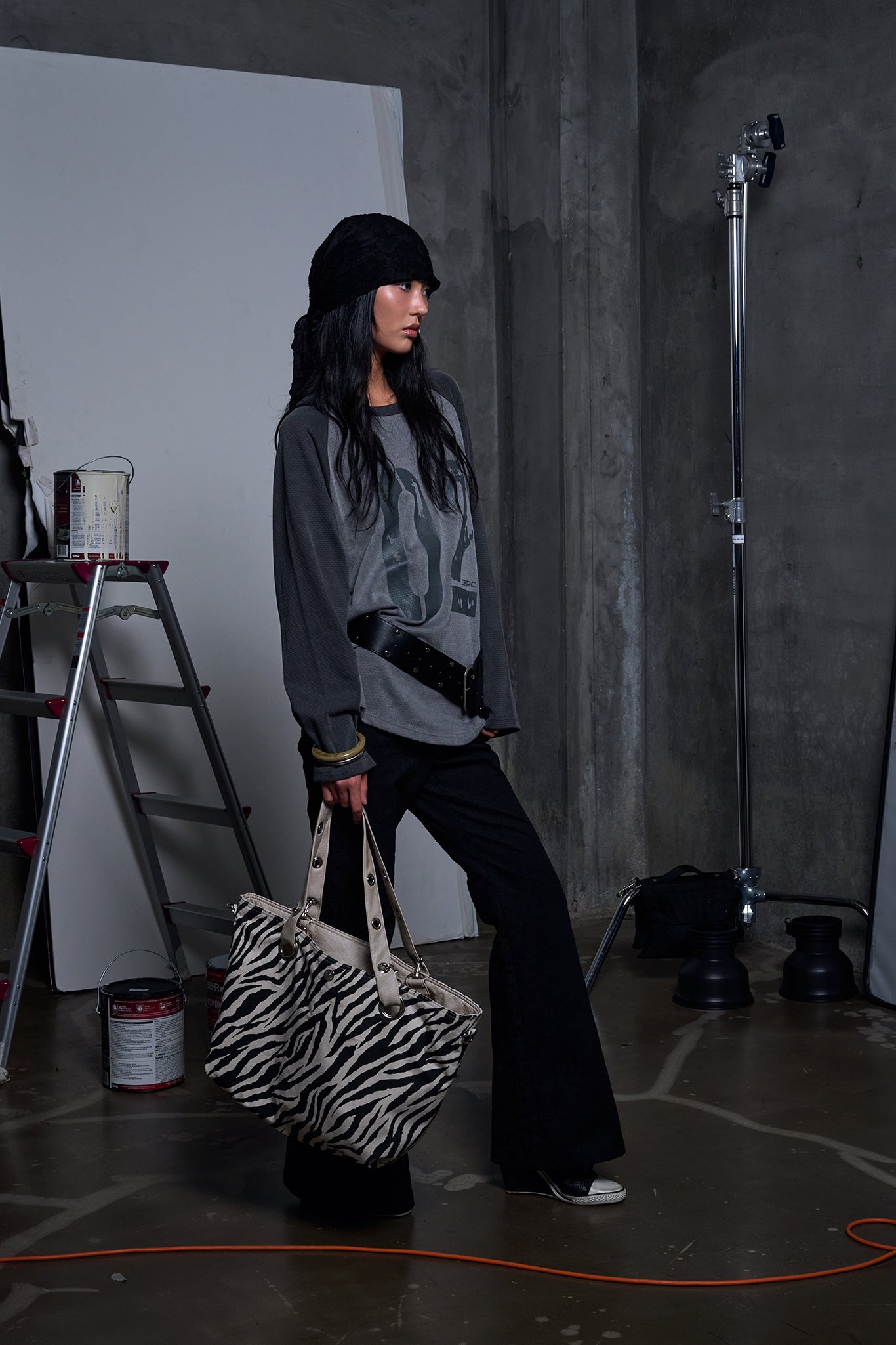 DEPC EYELET LEATHER BAG (VER.2) – KHAKI