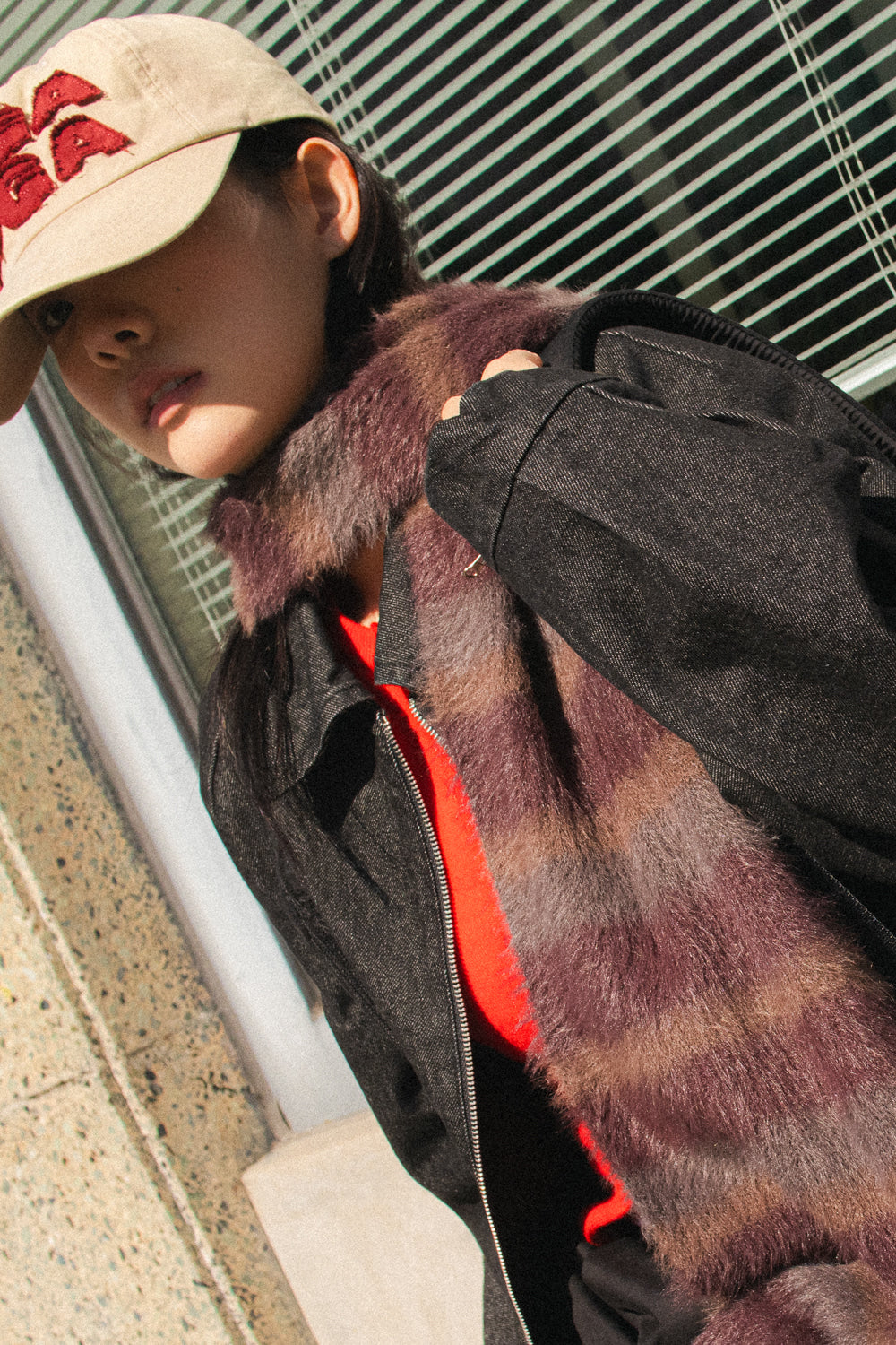 IUGA Striped Hairy Bold Muffler (Brown)