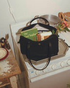 Heeari Sage Suede Square Bag / Black