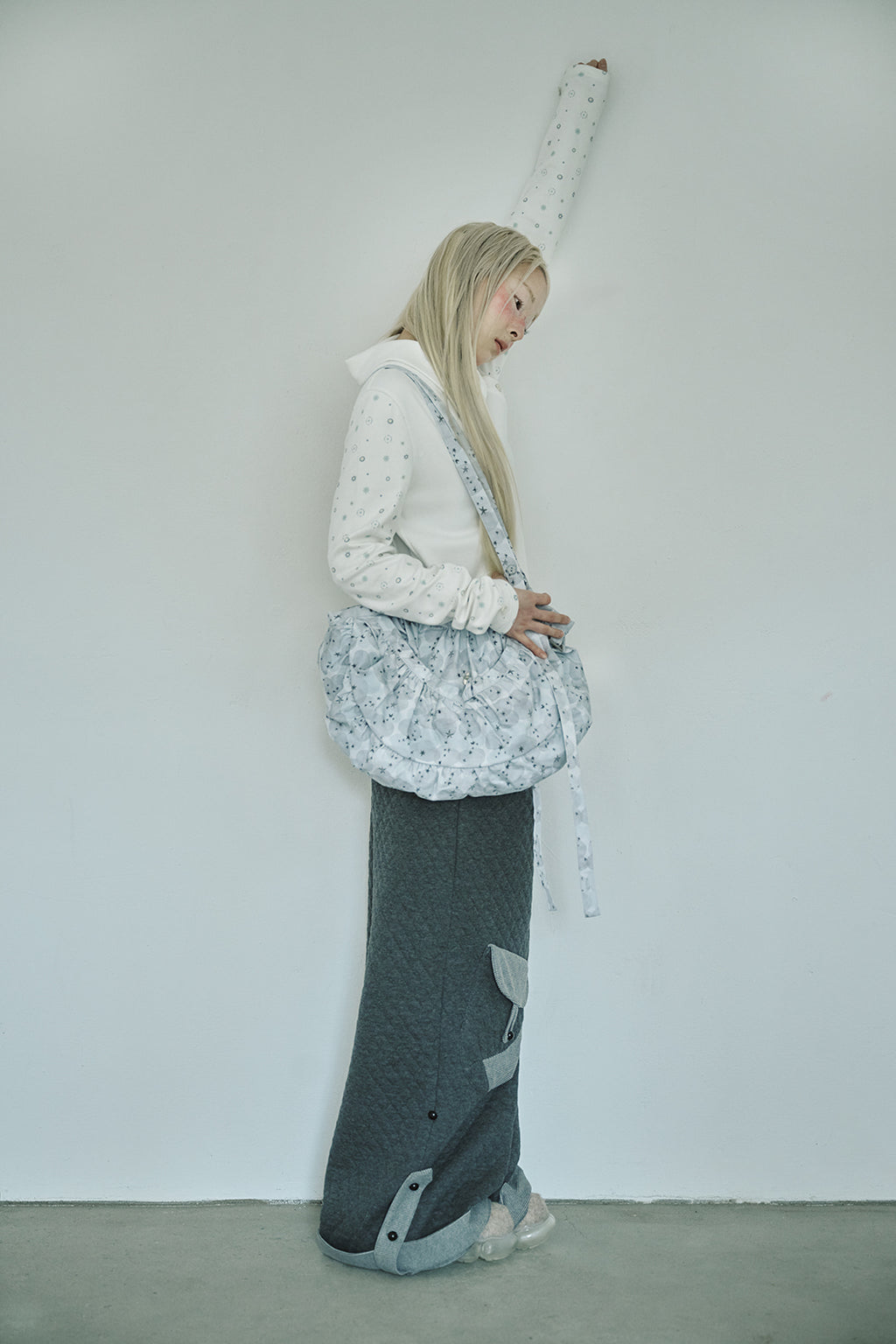 hugyourskin Stardust printed cross bag (Graish blue)