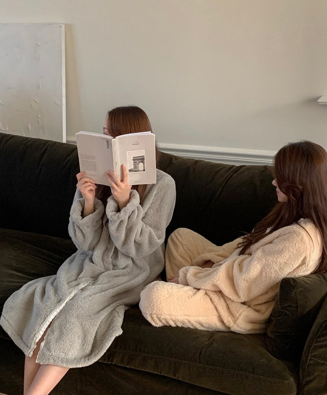 [韓國售出10,000+⭐️] J'eu Fluffy Lace Fleece Pajama Set 5colors