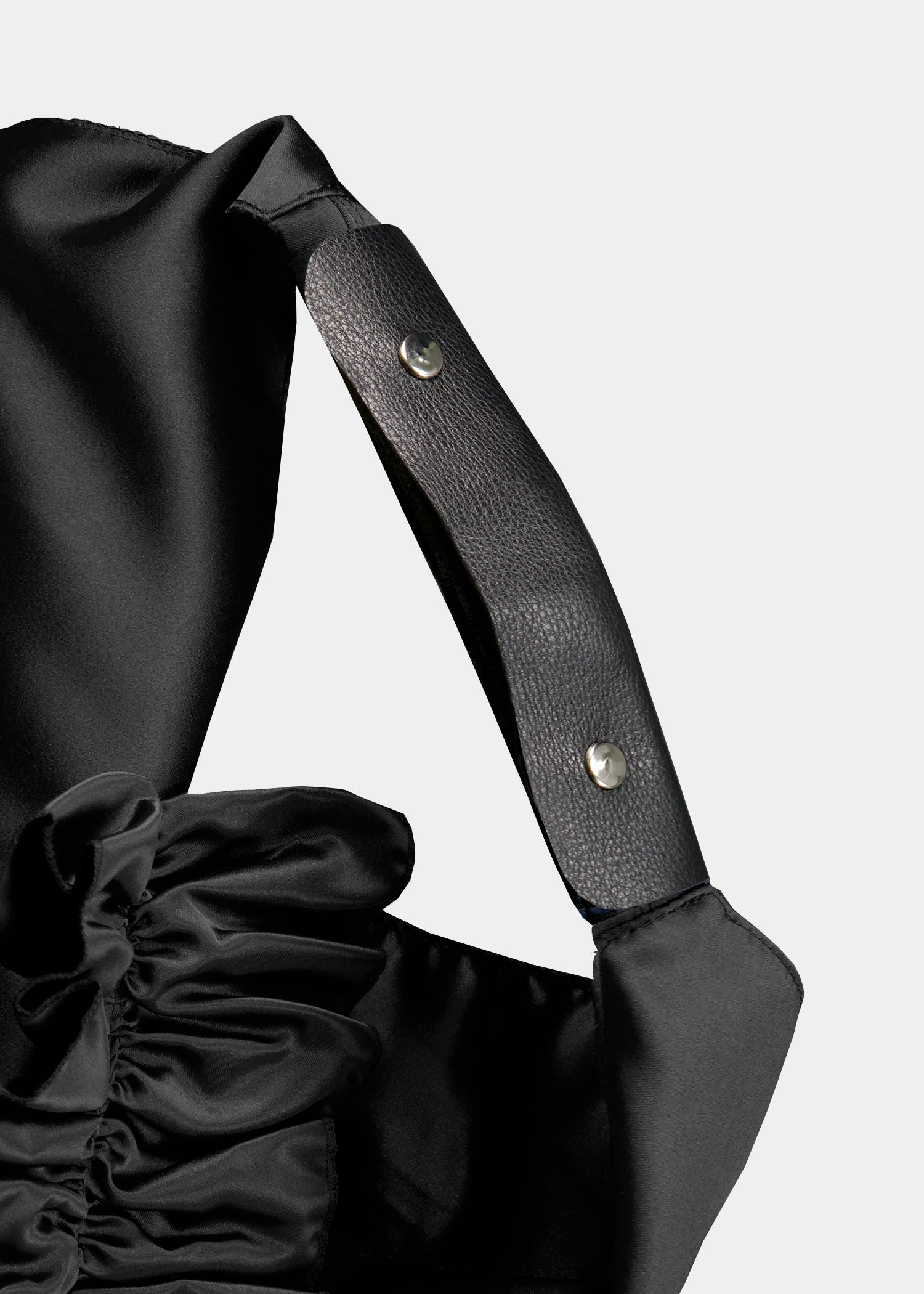 SAENGIN ORIGAMI RUFFLE BAG - BLACK