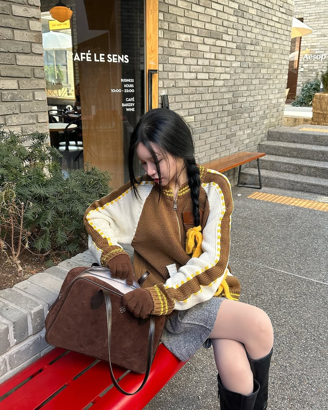 Heeari Sage Suede Square Bag / Brown