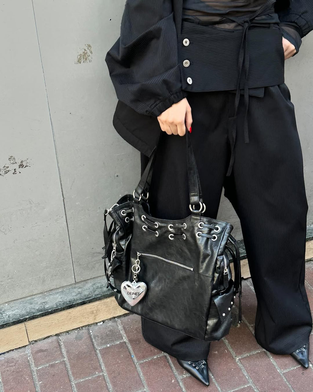 DEINET NEW STUD STRING BIG BAG IN BLACK