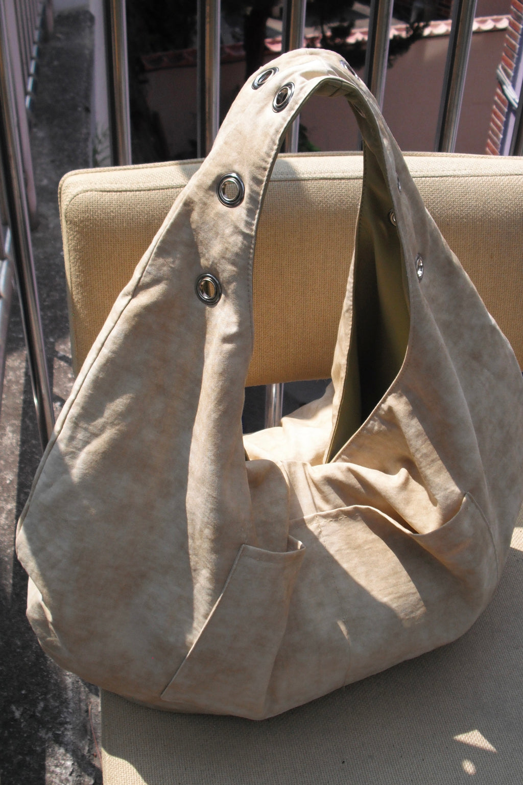 DEPC EYELET LEATHER BAG - LARGE (BUTTER)