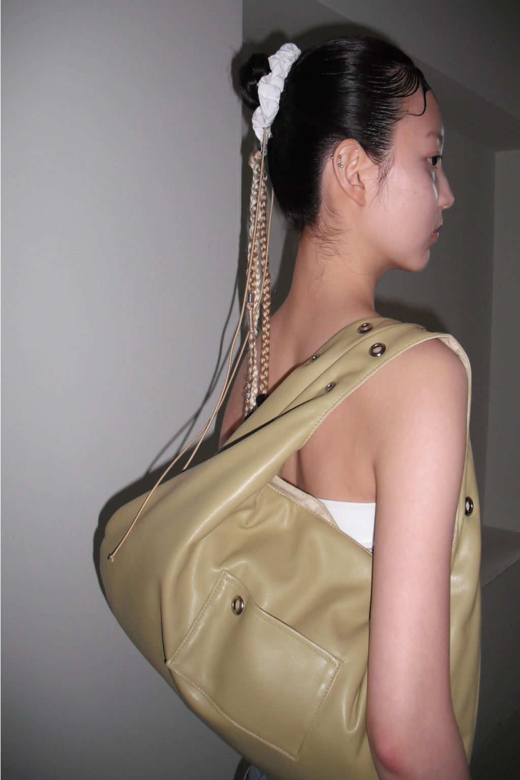 DEPC EYELET LEATHER BAG (BUTTER)