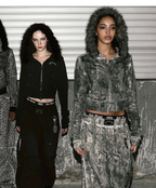 Low Edge Detachable Fur Hood Zip-Up Slim Fit - Light Real Tree