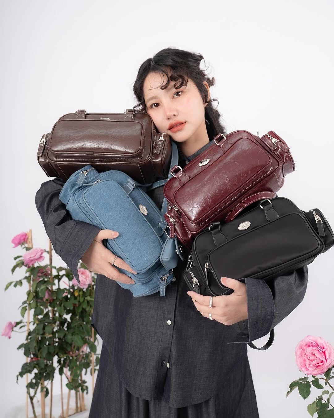 Saitang Rubbie Cross/Shoulder Bag / Chocolate Brown