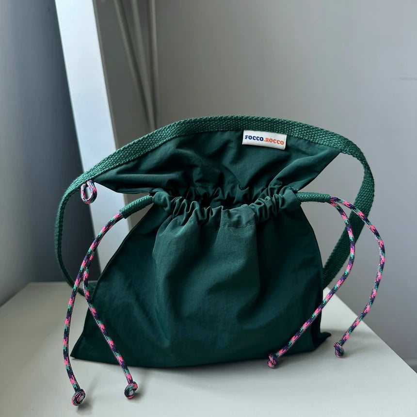 Drawstring Crossbody Bag / DEEP GREEN