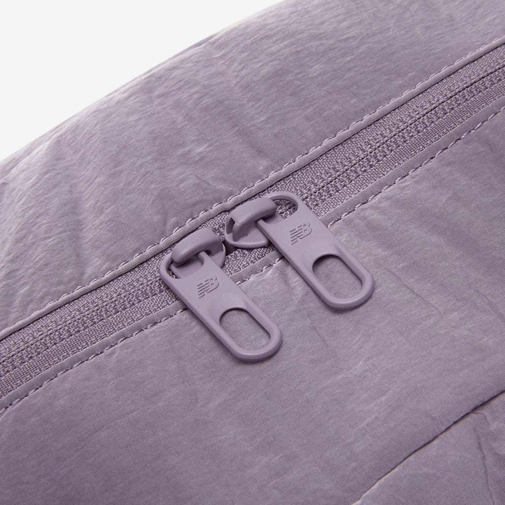 NB New Balance Glossy Ribbon Duffle Bag / violet