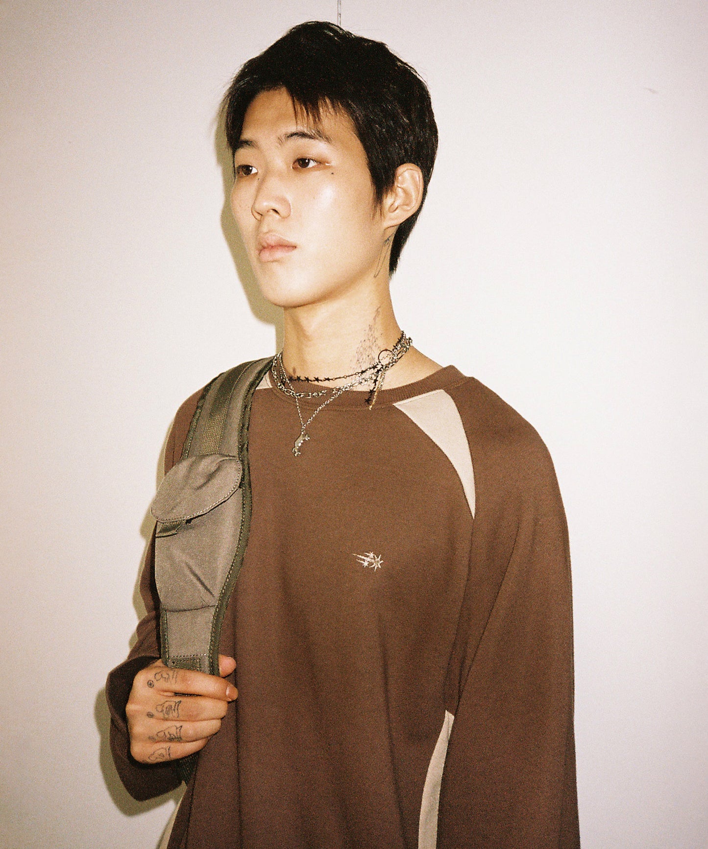 niceghostclub SPORTY LINE SWEATSHIRTS [BROWN]