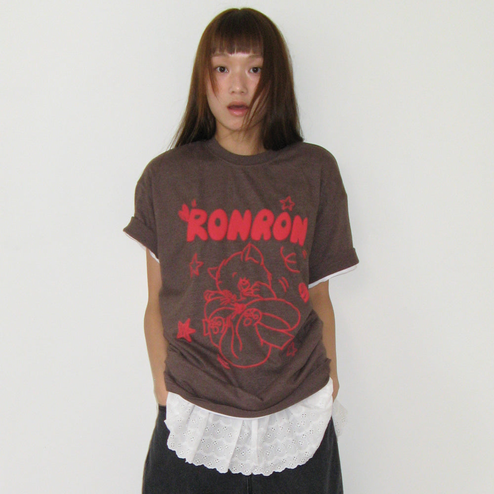 RONRON KITSCH CAT OVER FIT T SHIRT / VINTAGE BROWN