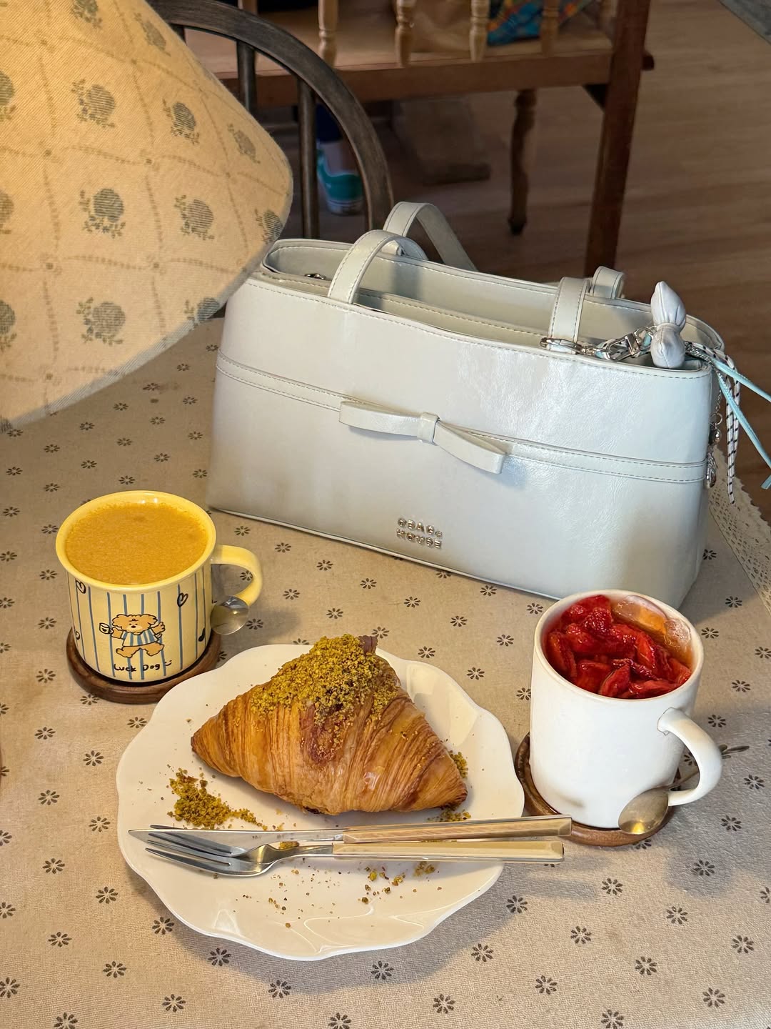 [獨家代理🎀] Daisy Muse Ballerina Shoulder Bag - Light Blue