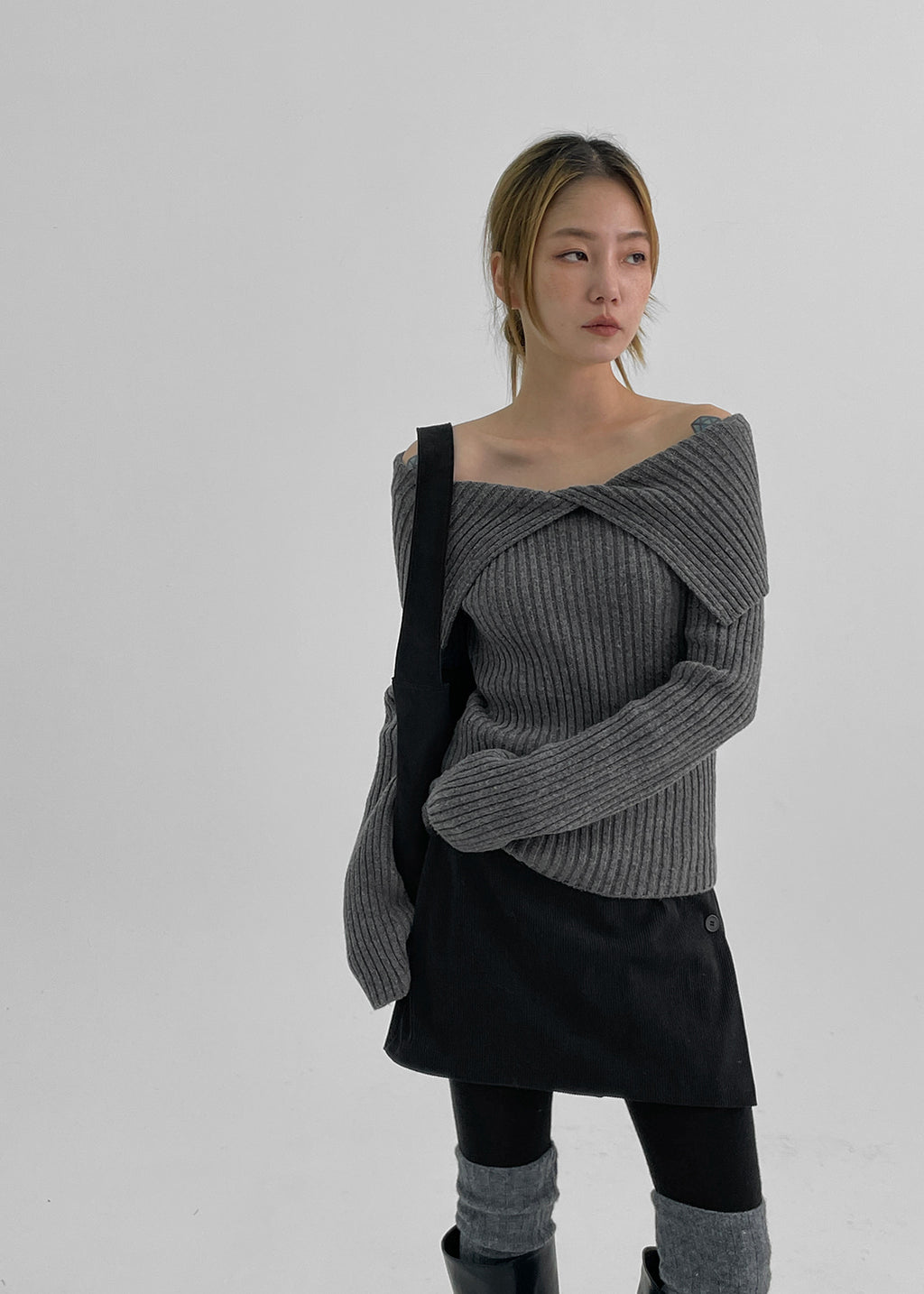 韓國製造 Stella Off-Shoulder Knit / 2colors