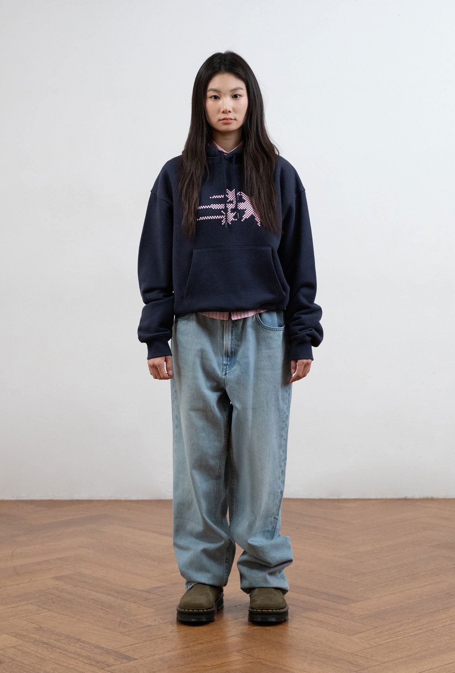 MOSAIC 3STAR CROP HOODIE [NAVY]