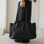 IUGA Bread Leather Shoulder Bag (Black)