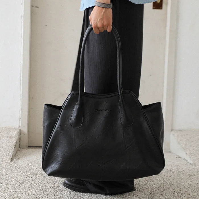 IUGA Bread Leather Shoulder Bag (Black)