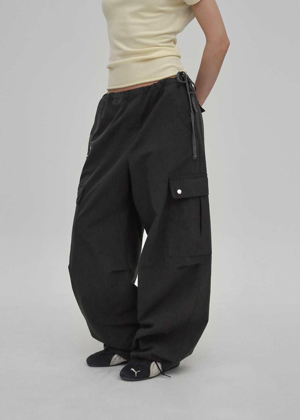 [韓國製造🇰🇷] BLACKUP Draped String Cargo Pants / 2colors