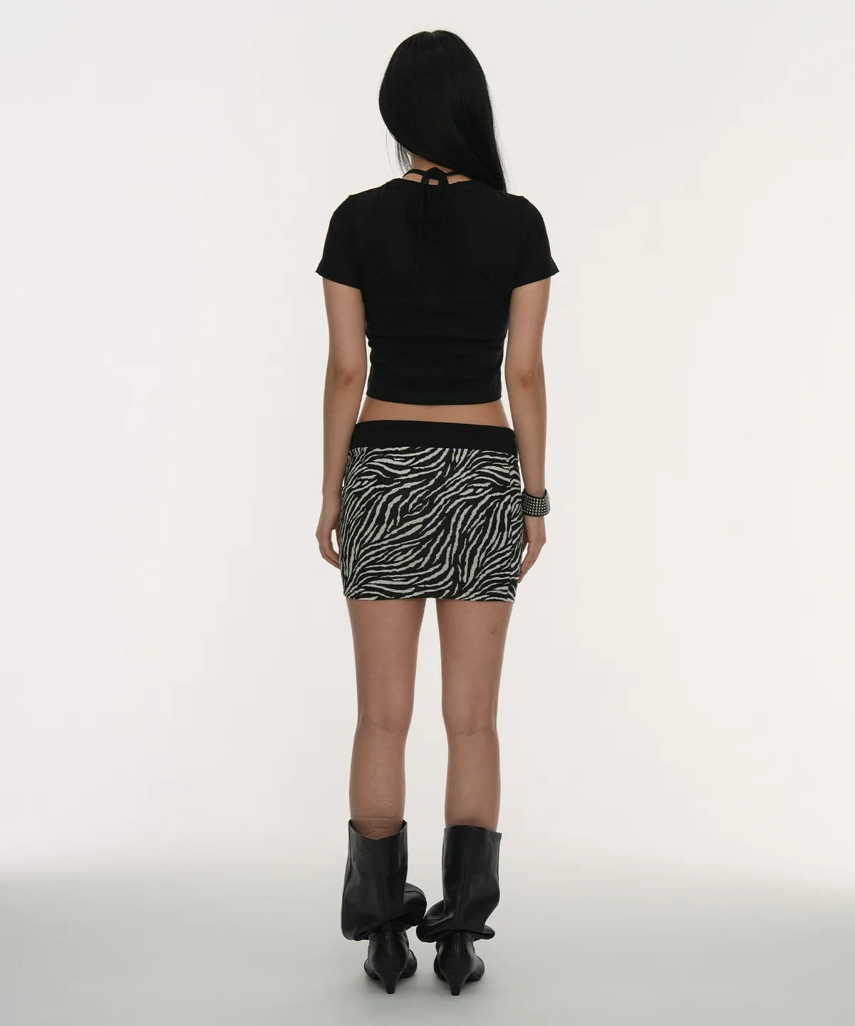 [GILA ARCHIVE] P&G HALTER STRAP CROP TOP (3 COLORS)