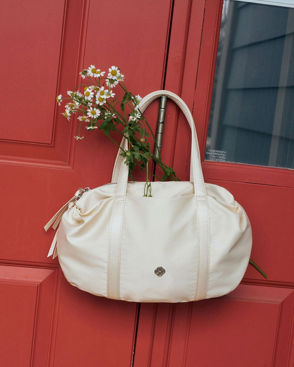 Heeari Aurora Shirring Duffel Mini Bag / ivory