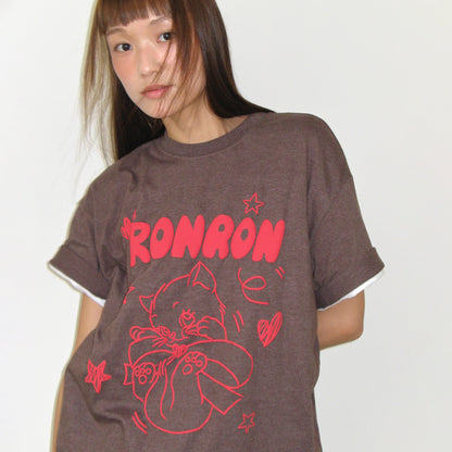 RONRON KITSCH CAT OVER FIT T SHIRT / VINTAGE BROWN