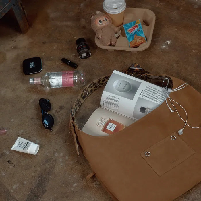 LETERIE SUEDE BUCKLE REVERSIBLE SHOULDER BAG_3COLORS