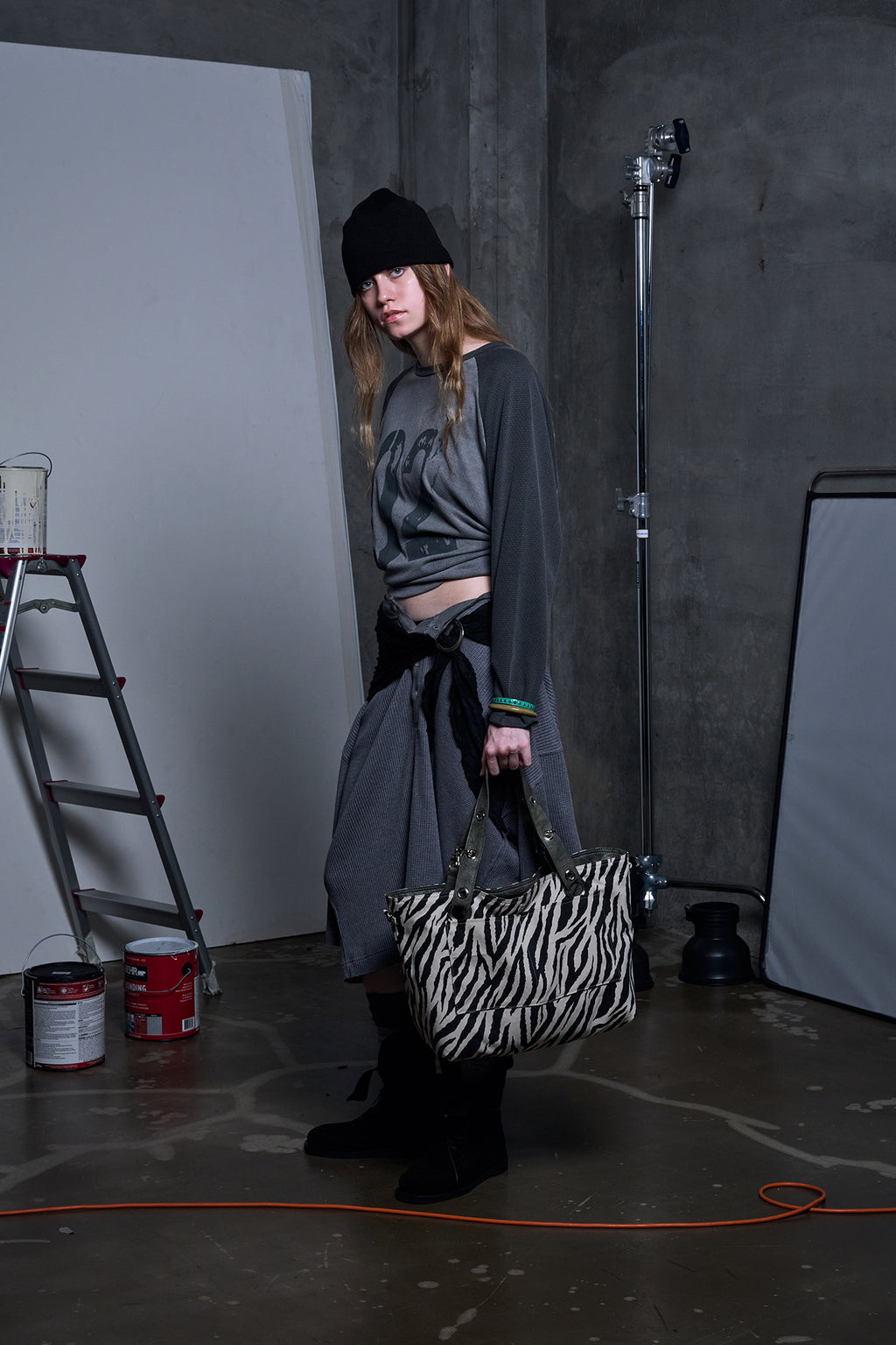 DEPC EYELET LEATHER BAG (VER.2) – KHAKI