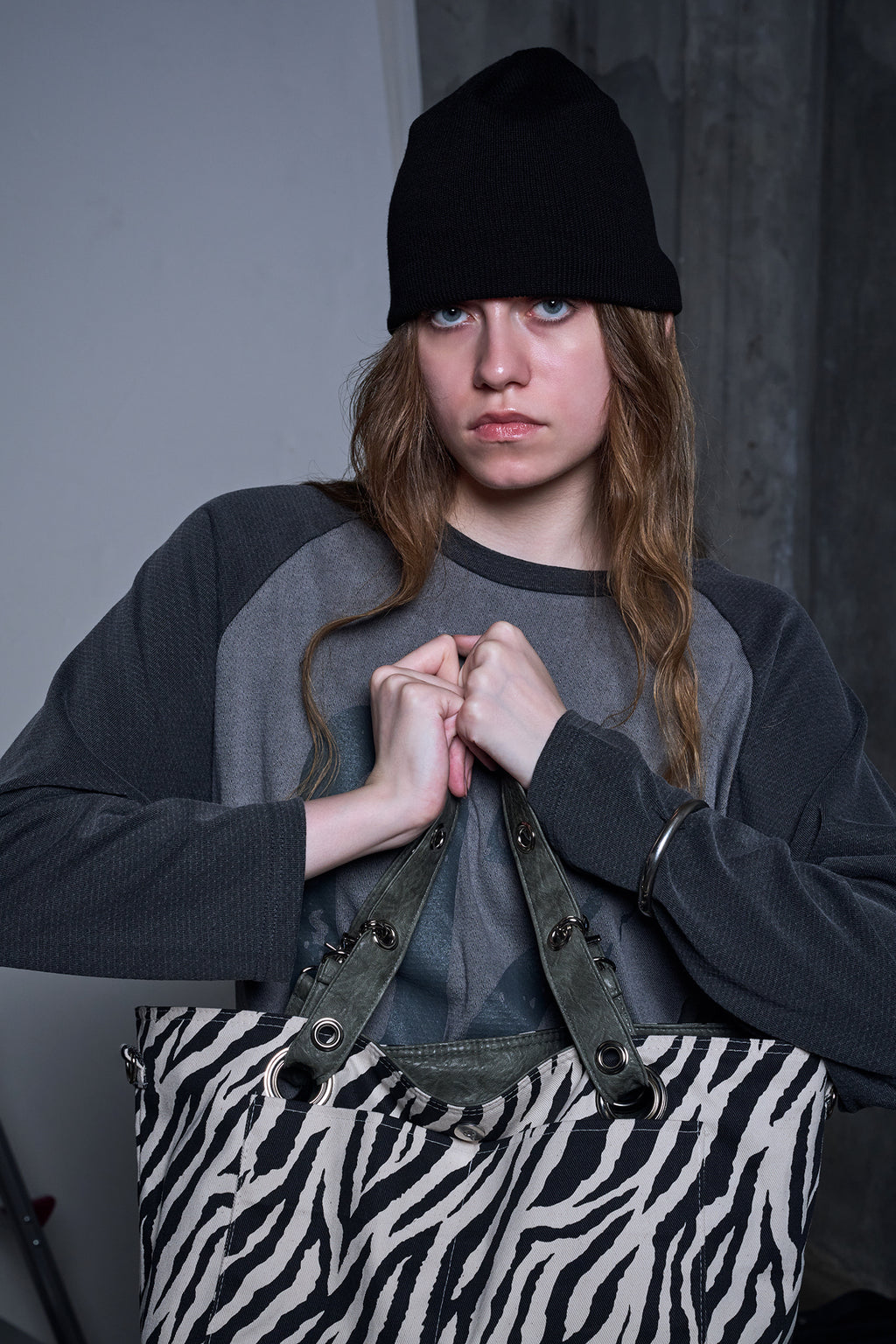 DEPC EYELET LEATHER BAG (VER.2) – KHAKI