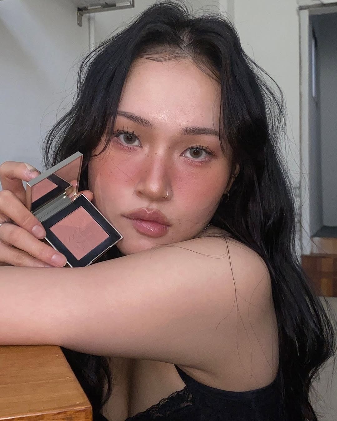 TWO SLASH FOUR All Over Face Blush - 3 BEIGE COLORS