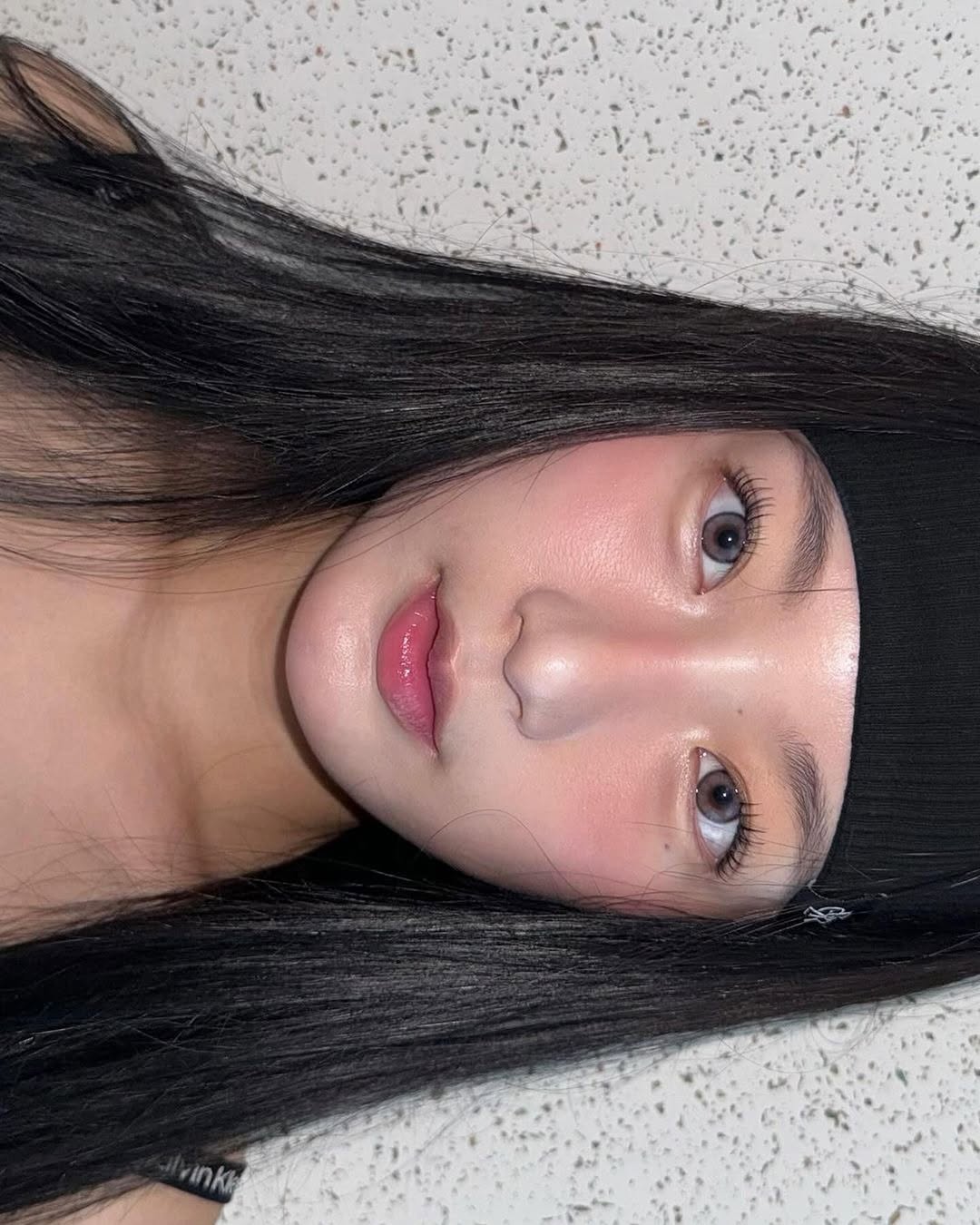 TWO SLASH FOUR All Over Face Blush - 3 BEIGE COLORS