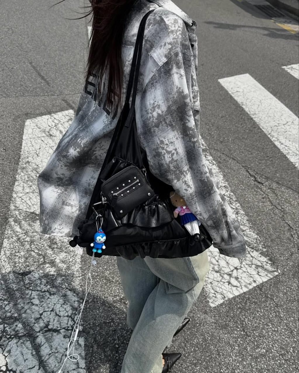 POCKET FRILL BIG BAG / 2COLORS