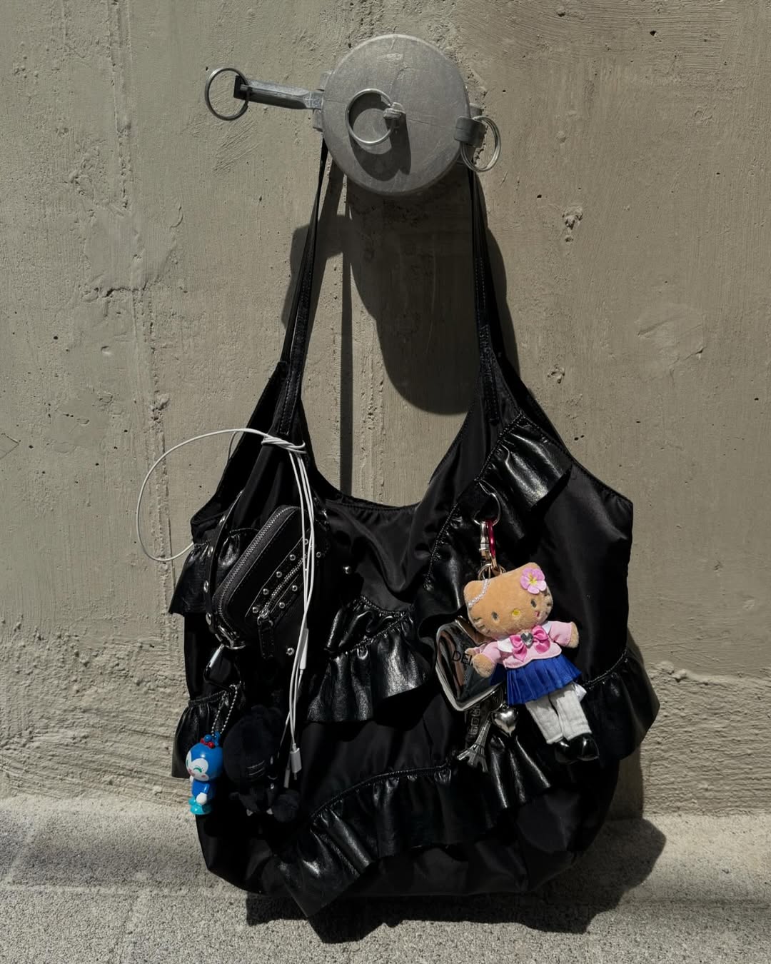 POCKET FRILL BIG BAG / 2COLORS