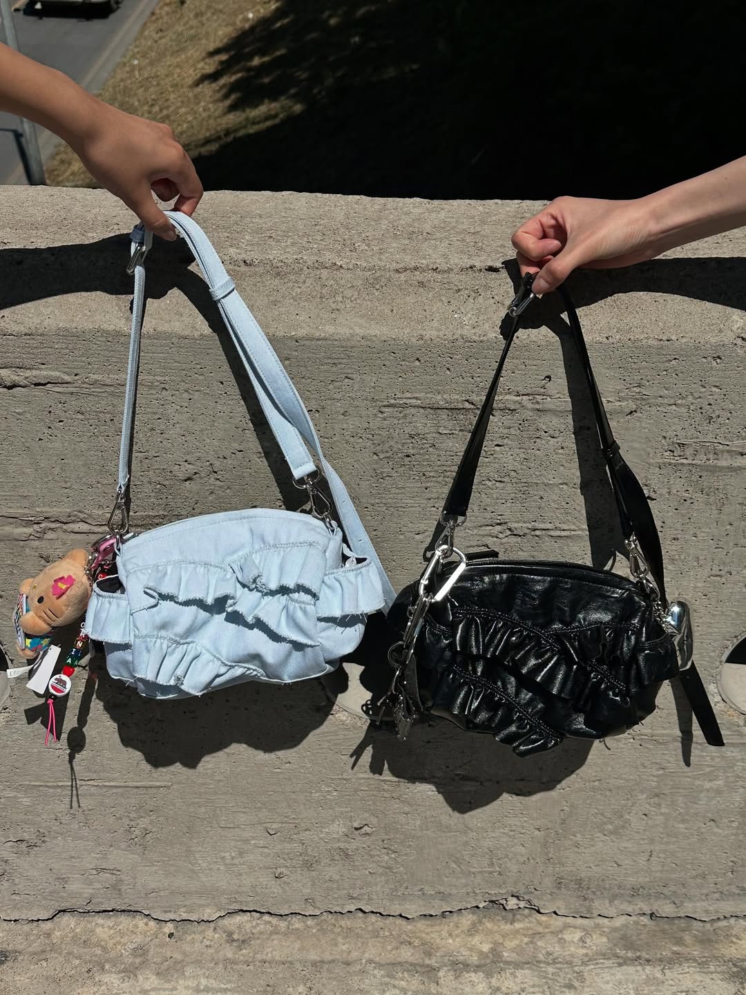 POCKET MINI FRILL BAG / 2COLORS