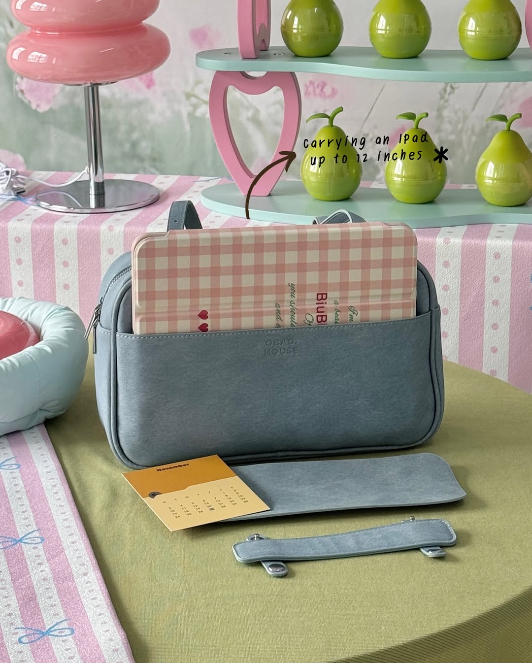[香港現貨✨] [獨家代理🎀] The Babette Bread Shoulder Bag - Blue Butter Cream (denim)