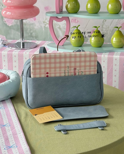 [香港現貨✨] [獨家代理🎀] The Babette Bread Shoulder Bag - Blue Butter Cream (denim)
