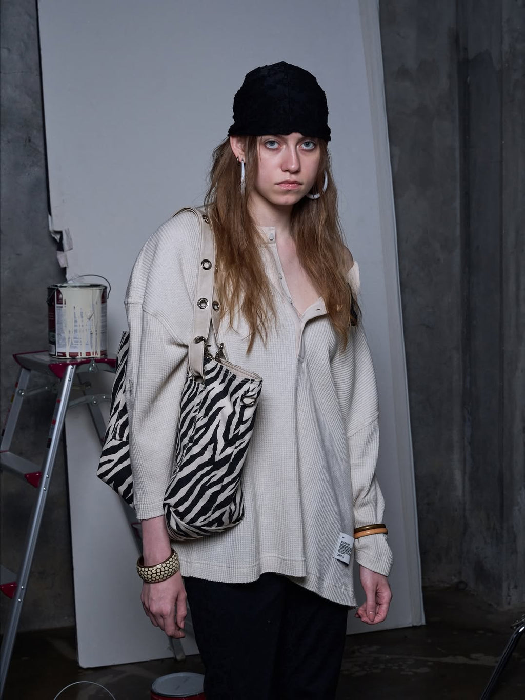 DEPC EYELET LEATHER BAG (VER.2) – BEIGE