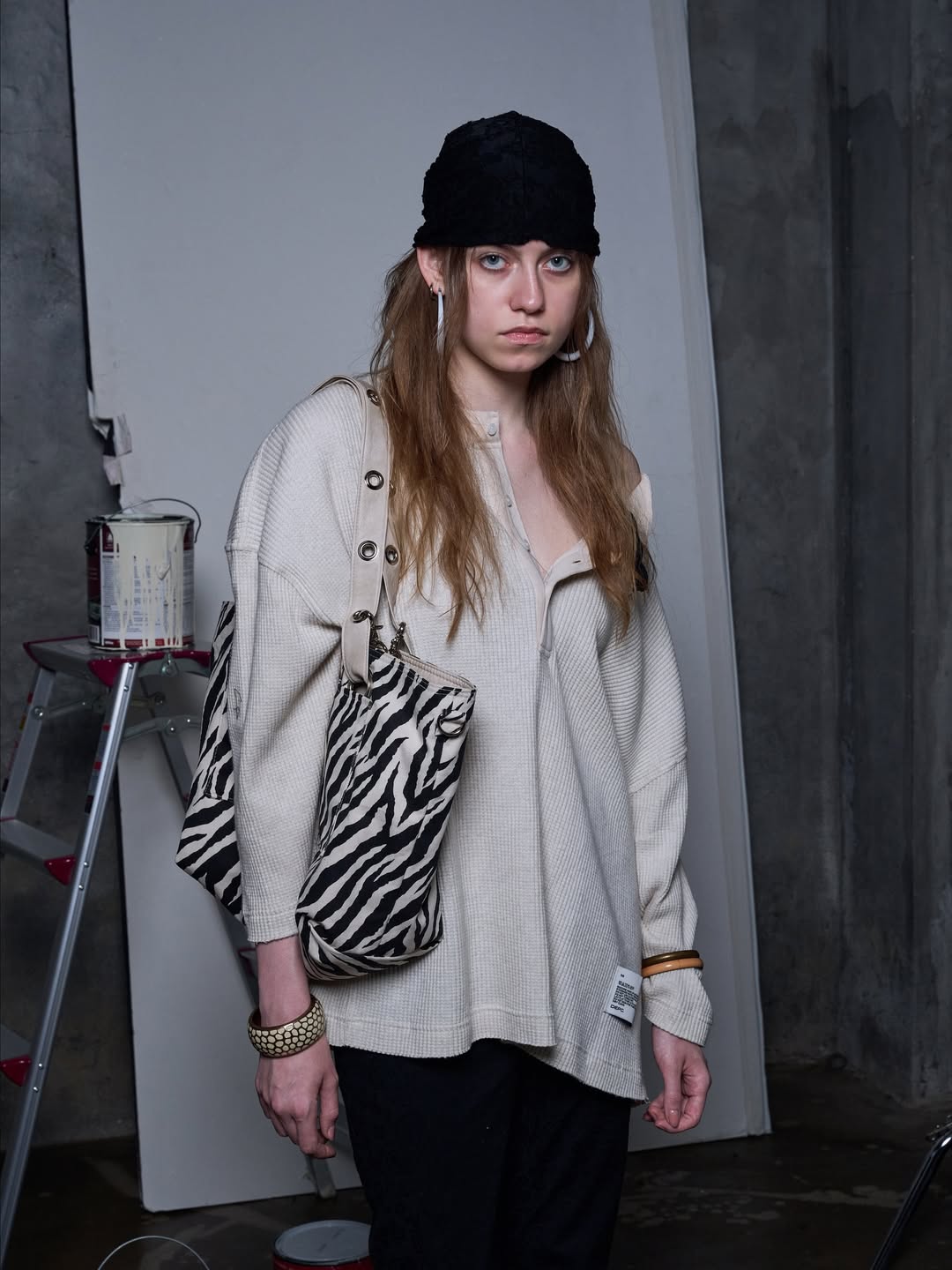 DEPC EYELET LEATHER BAG (VER.2) – BEIGE