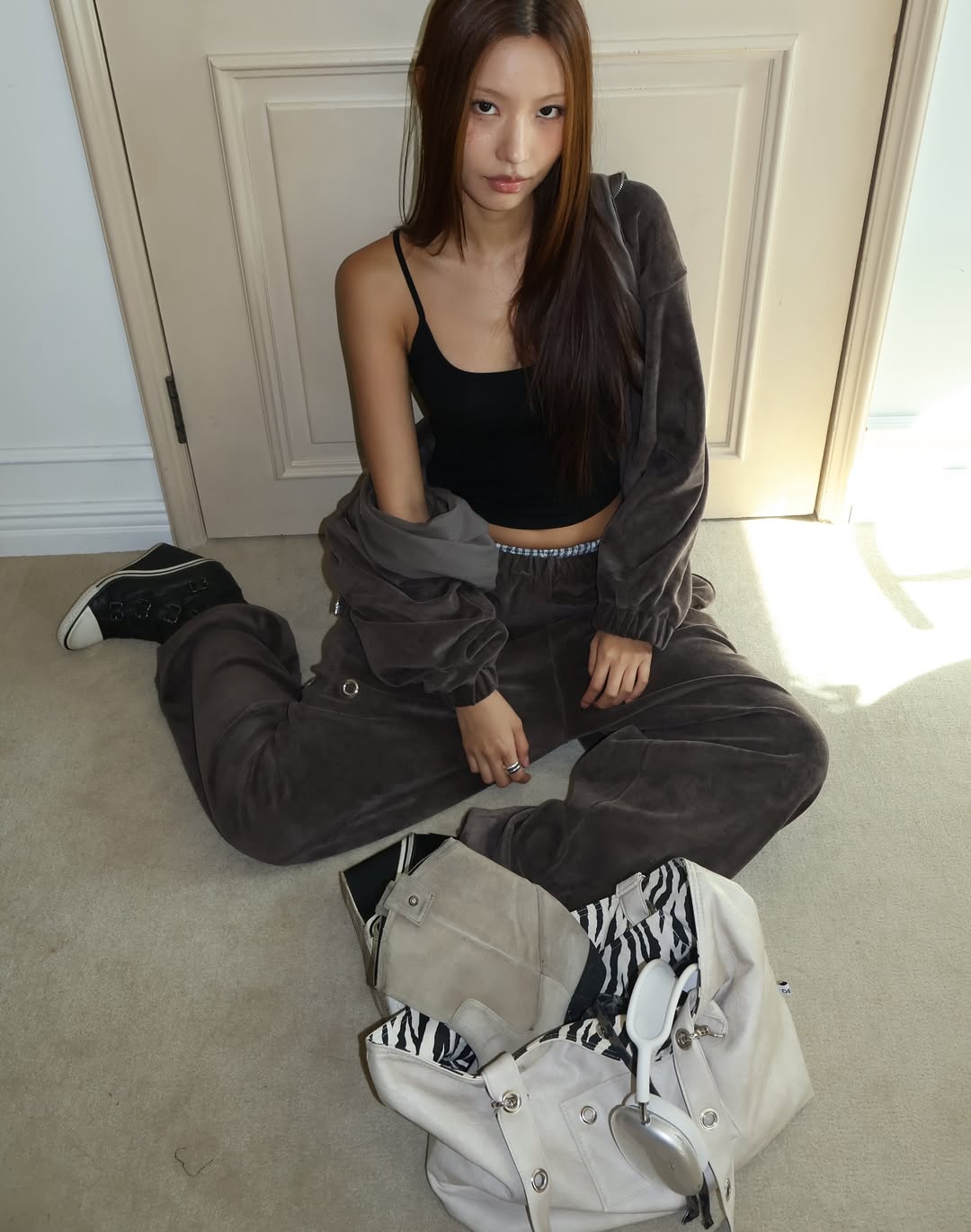 DEPC EYELET LEATHER BAG (VER.2) – BEIGE