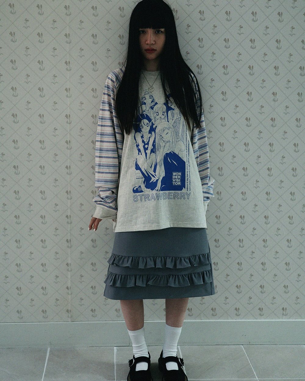 WONDERVISITOR STRAWBERRY EP1 RAGLAN LS-T / OATMEAL