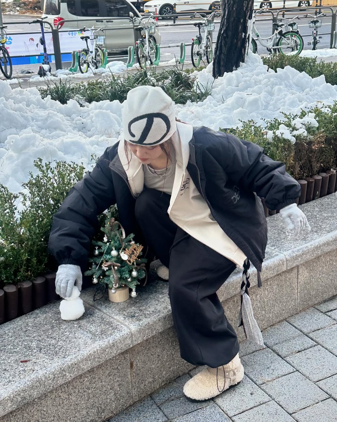 DEINET D LOGO KNIT BEANIE / 3COLORS