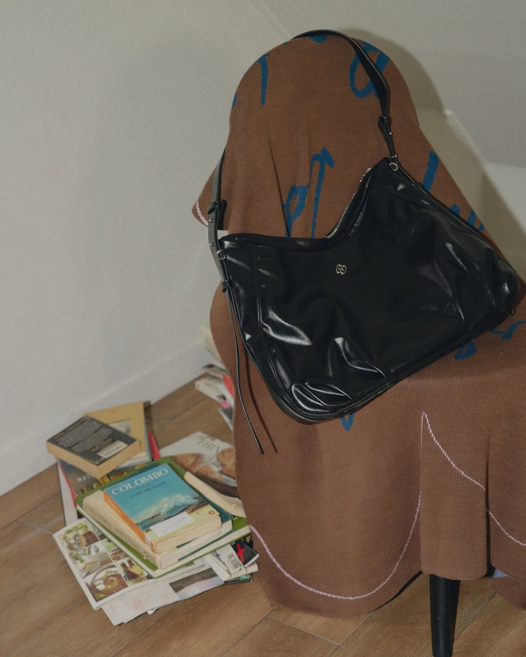 Heeari Goody 9-pocket Big Bag / Black