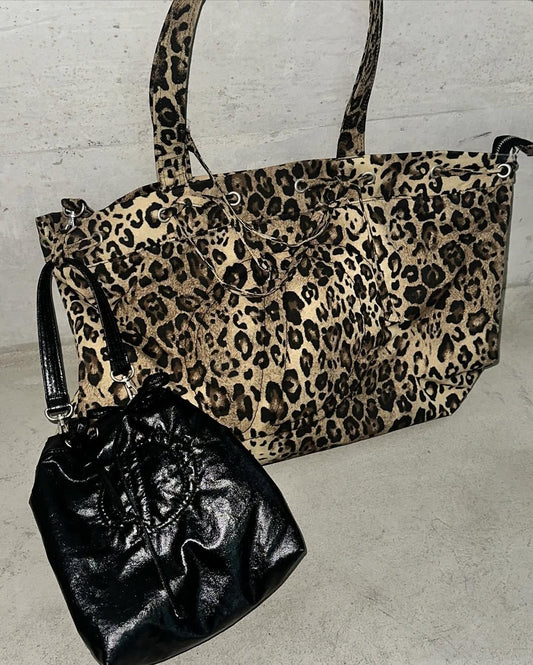 DEINET D STITCH PADDING BAG IN LEOPARD