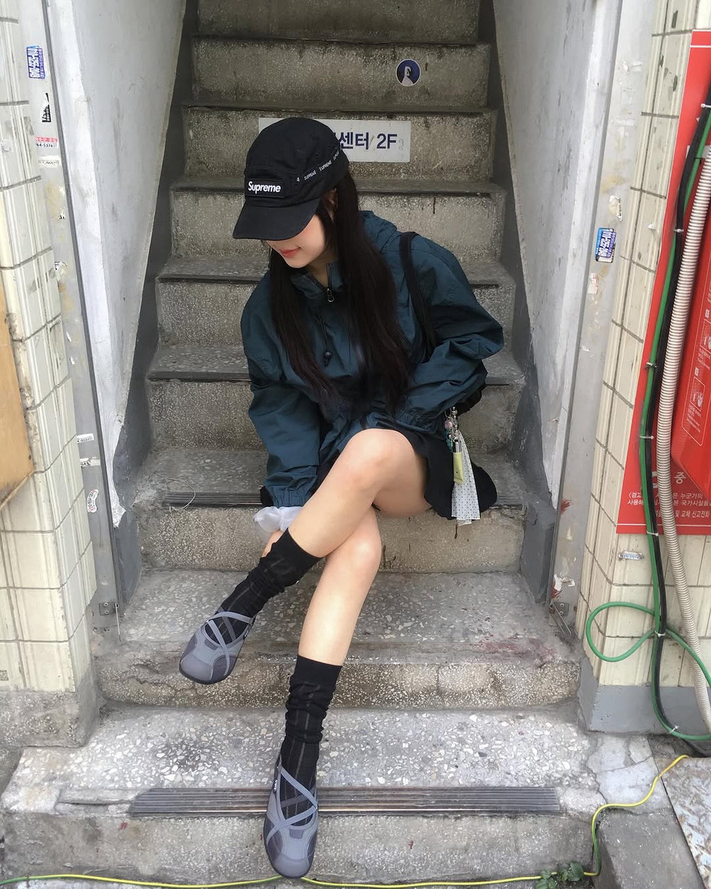 OTZ ROMARY BANDING FLAT SNEAKERS / GREY