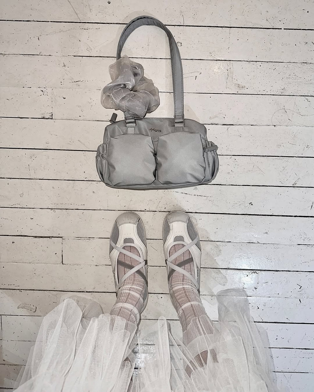 OTZ ROMARY BANDING FLAT SNEAKERS / WHITE