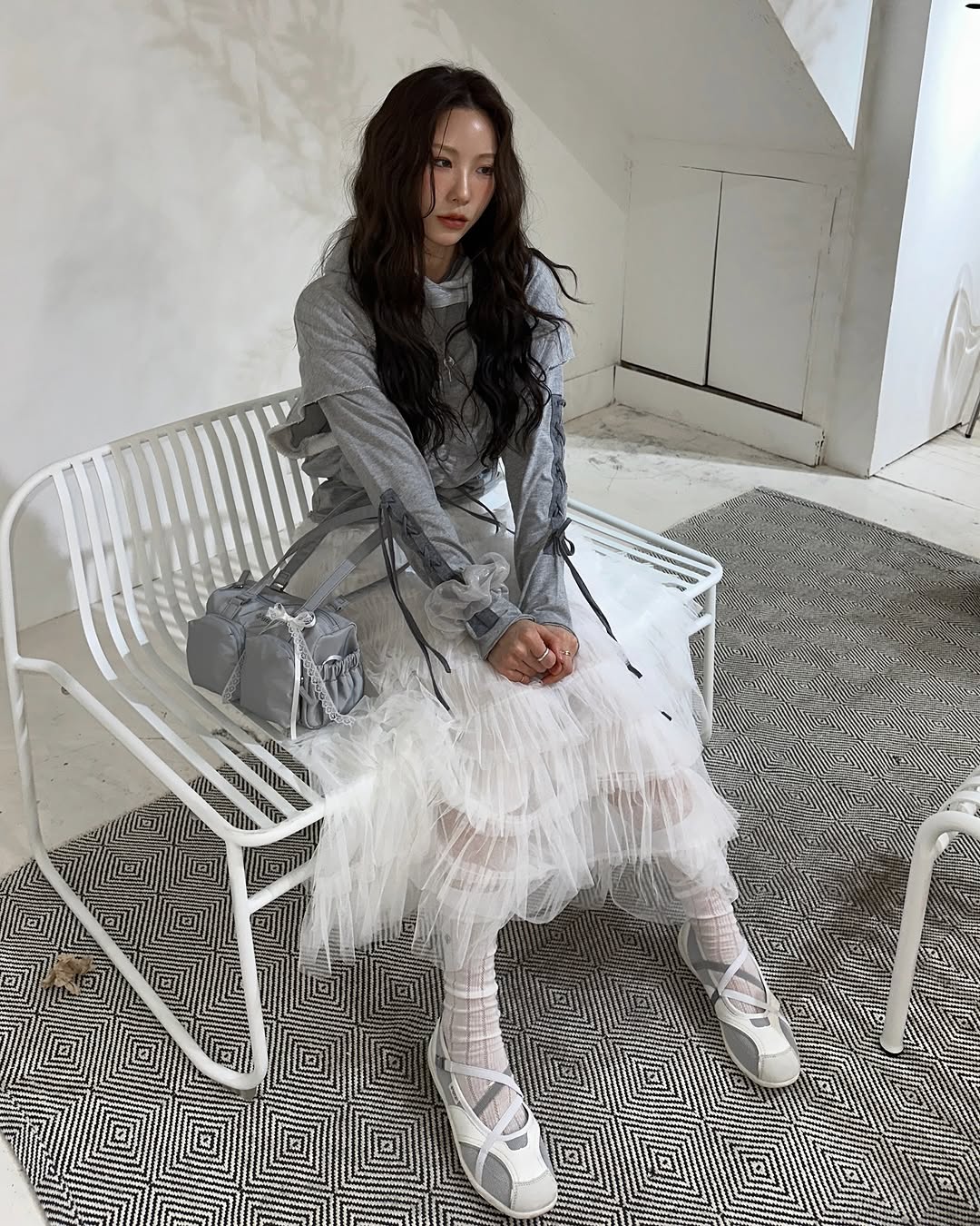 OTZ ROMARY BANDING FLAT SNEAKERS / WHITE