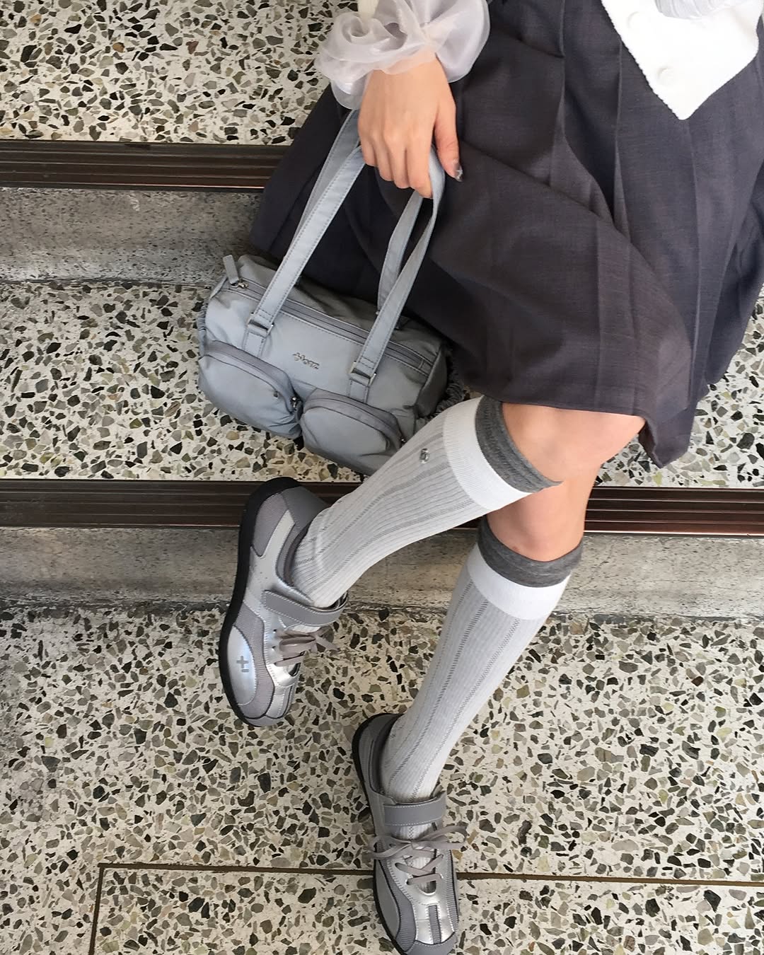 OTZ ROMARY LACE-UP SNEAKERS / SILVER