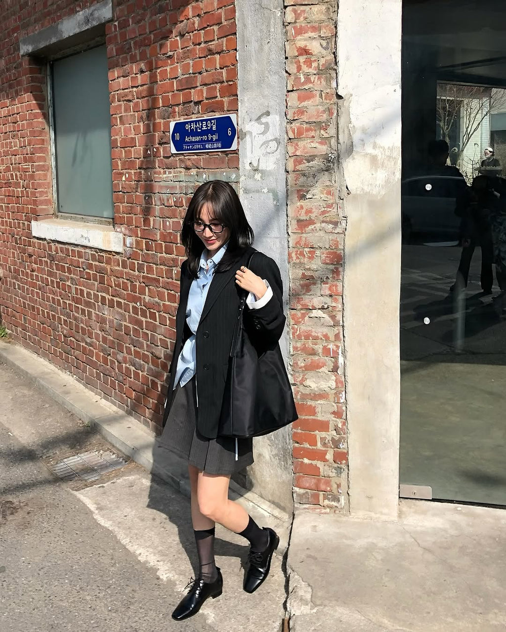 Heeari Ivy Nylon Shoulder Bag / Black