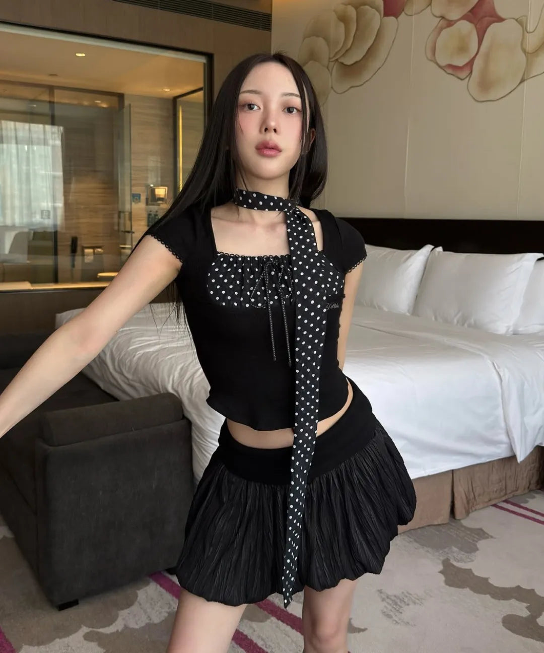 Dot Square Crop Top [Black]