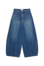 DEINET BALLOON FIT DENIM JEANS IN INDIGO