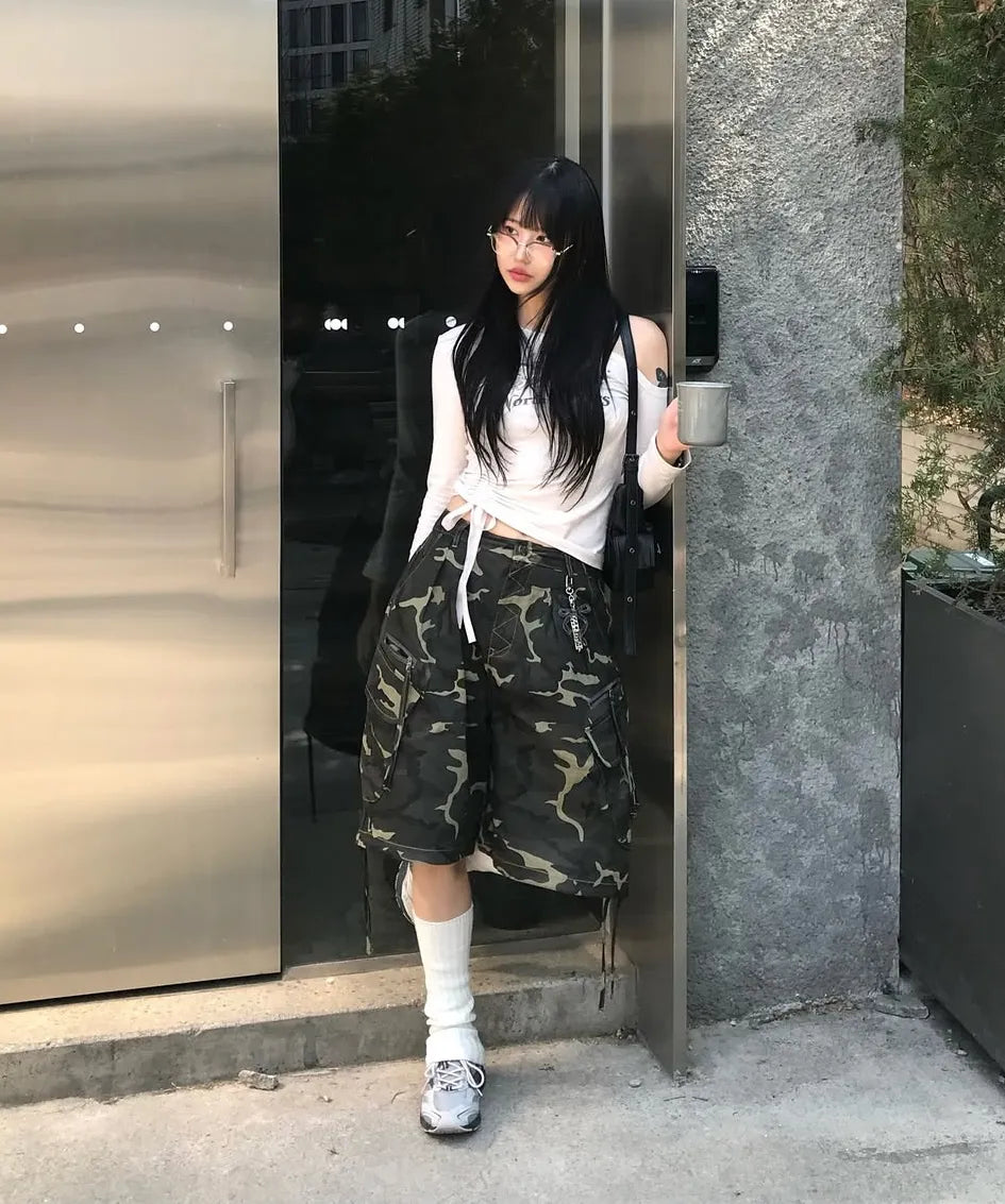 NASTY FANCY CLUB CARGO LETTERING BERMUDA PANTS / KHAKI CAMO